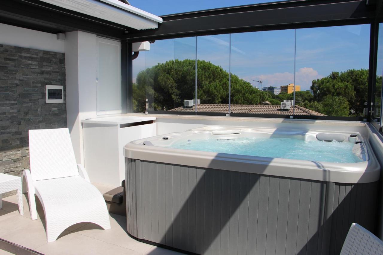 Hotel La Pigna Lignano Sabbiadoro Ngoại thất bức ảnh