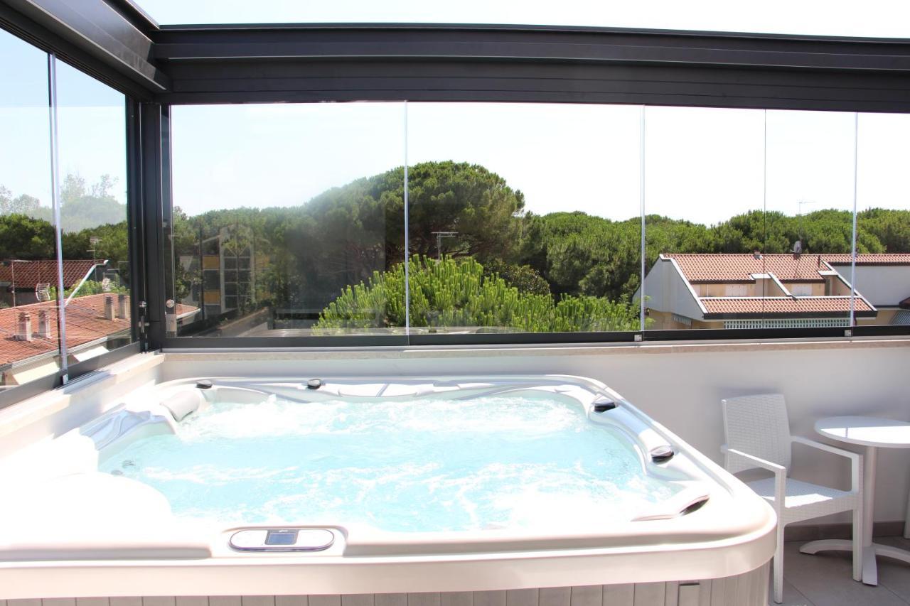 Hotel La Pigna Lignano Sabbiadoro Ngoại thất bức ảnh