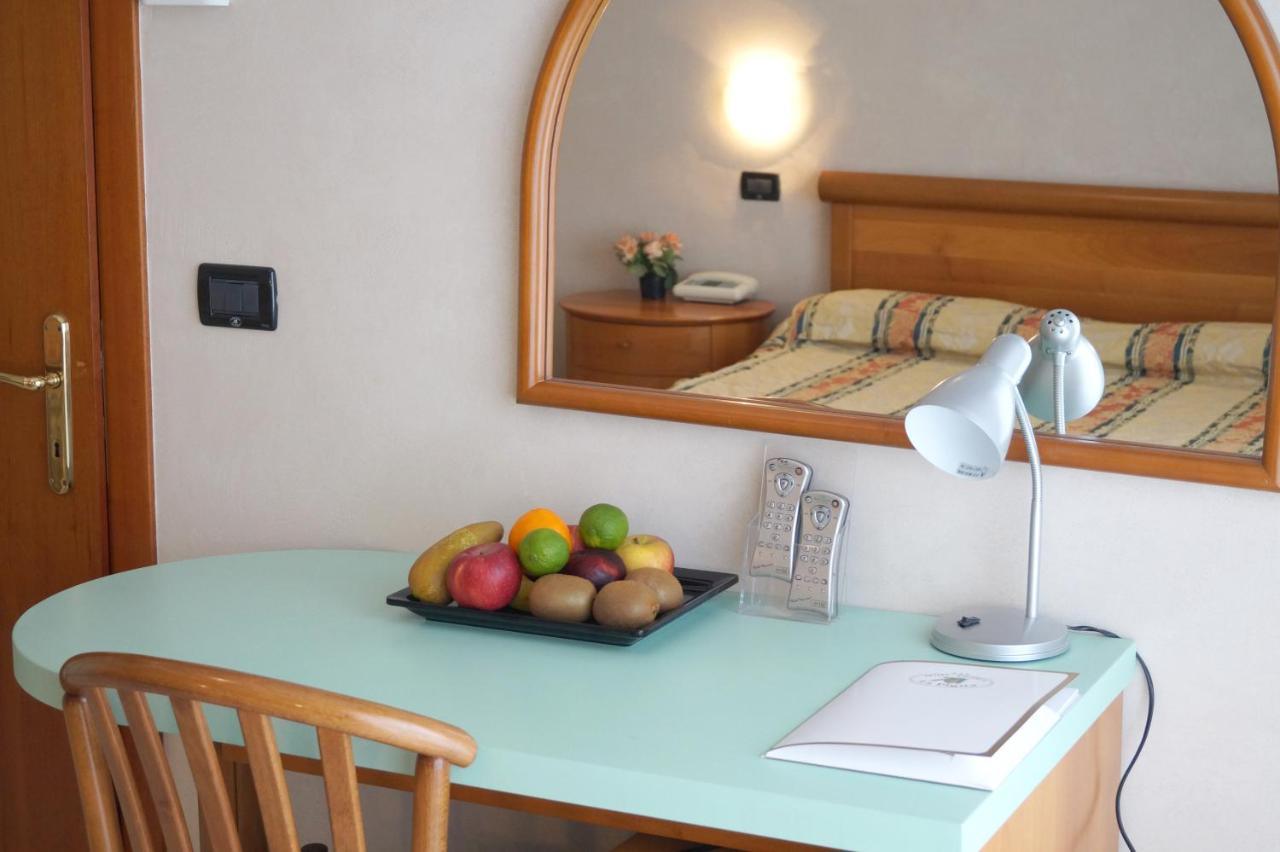 Hotel La Pigna Lignano Sabbiadoro Ngoại thất bức ảnh