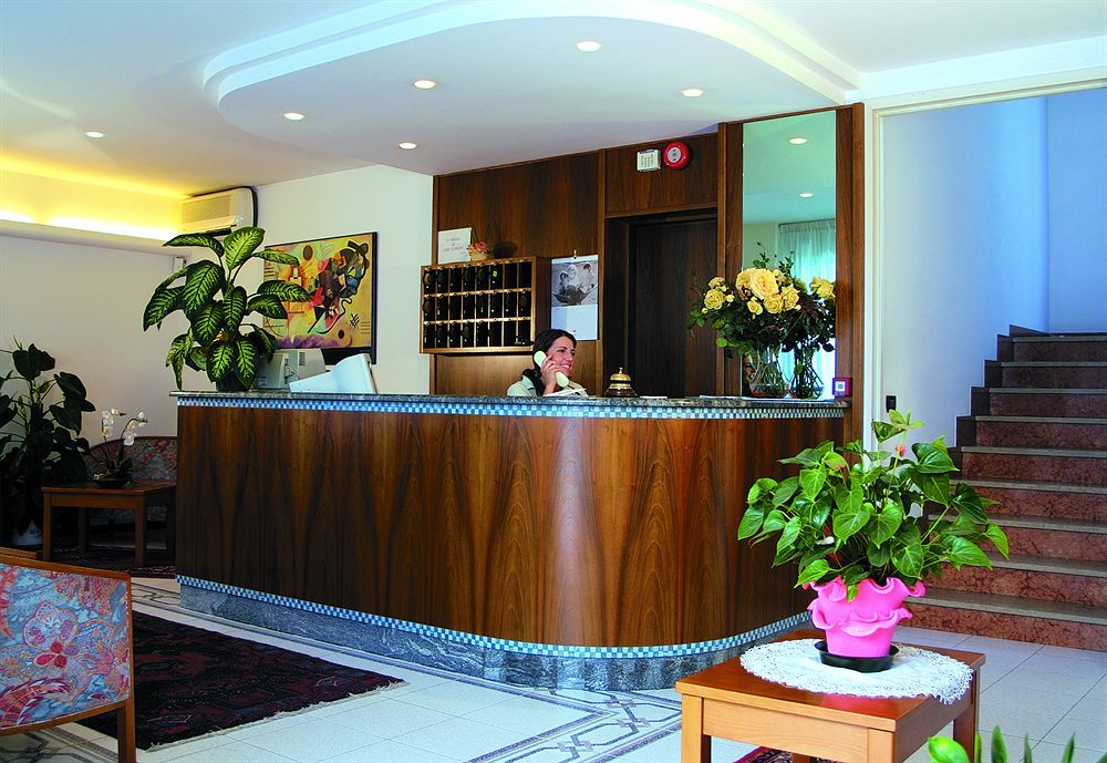 Hotel La Pigna Lignano Sabbiadoro Ngoại thất bức ảnh